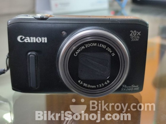 Nikon D3200 with lens (18-55)